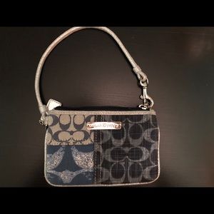 Small coach poppy blue multi patterned wristlet